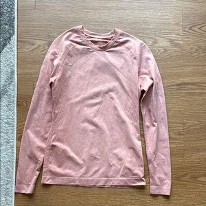 Salmon pink salta underscrub